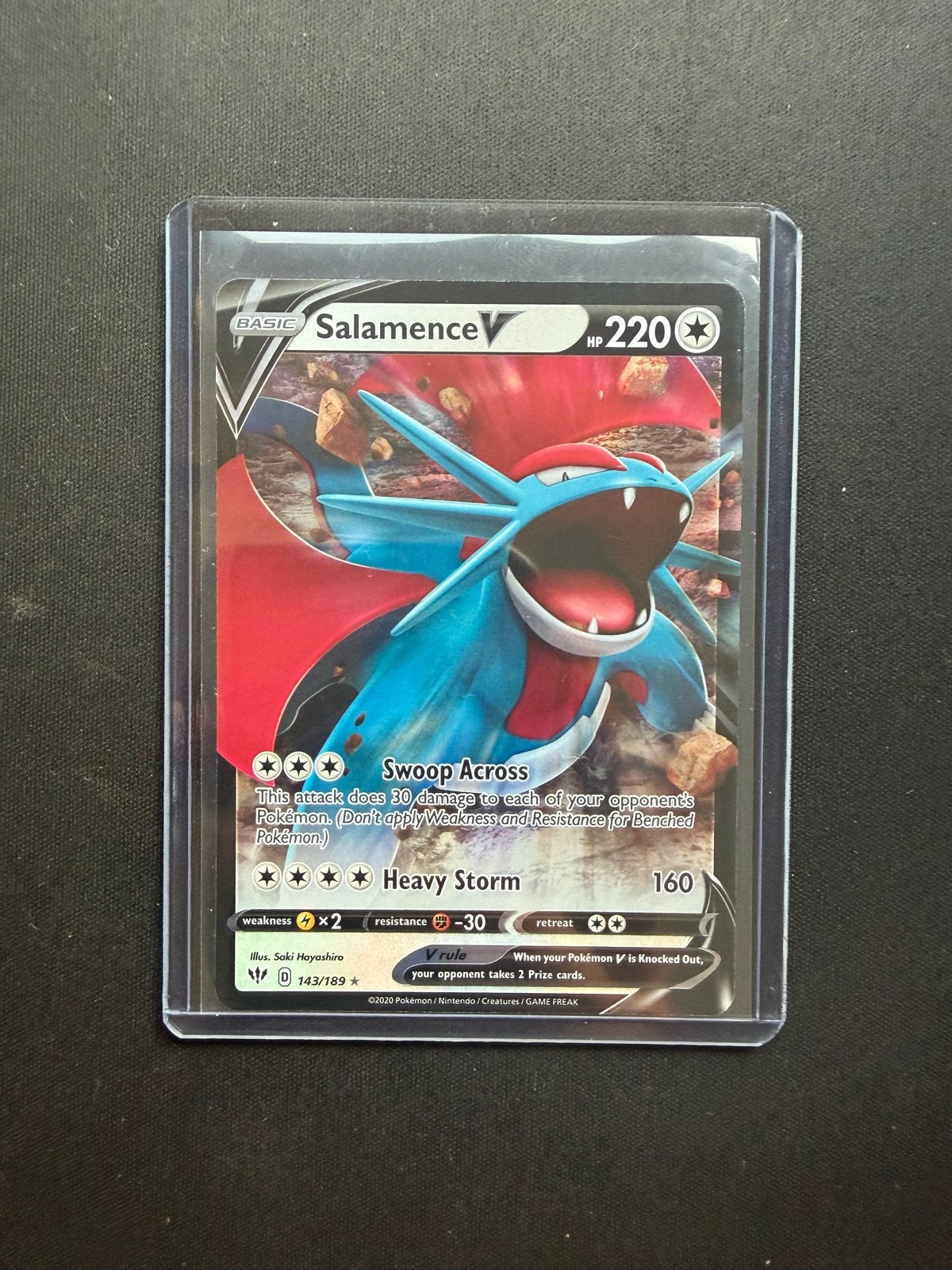 Salamence V 143/189, Ophalen of Verzenden, Zo goed als nieuw, Losse kaart, Foil