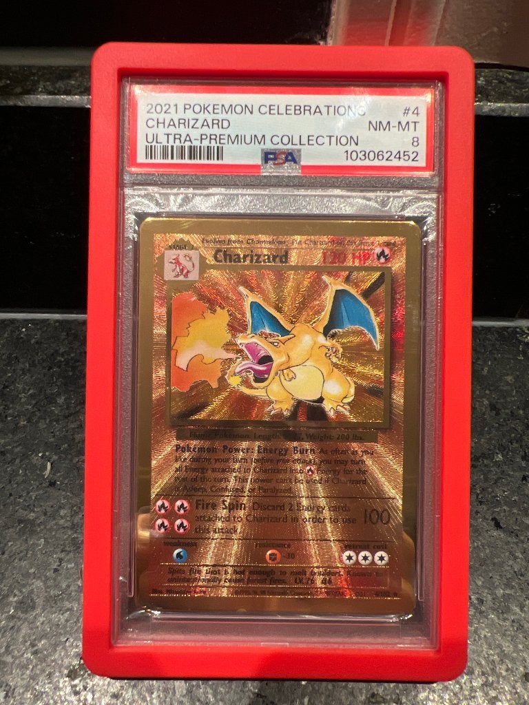 Charizard metalcard psa 8, Hobby en Vrije tijd, Verzamelkaartspellen | Pokémon, Ophalen of Verzenden, Zo goed als nieuw, Losse kaart
