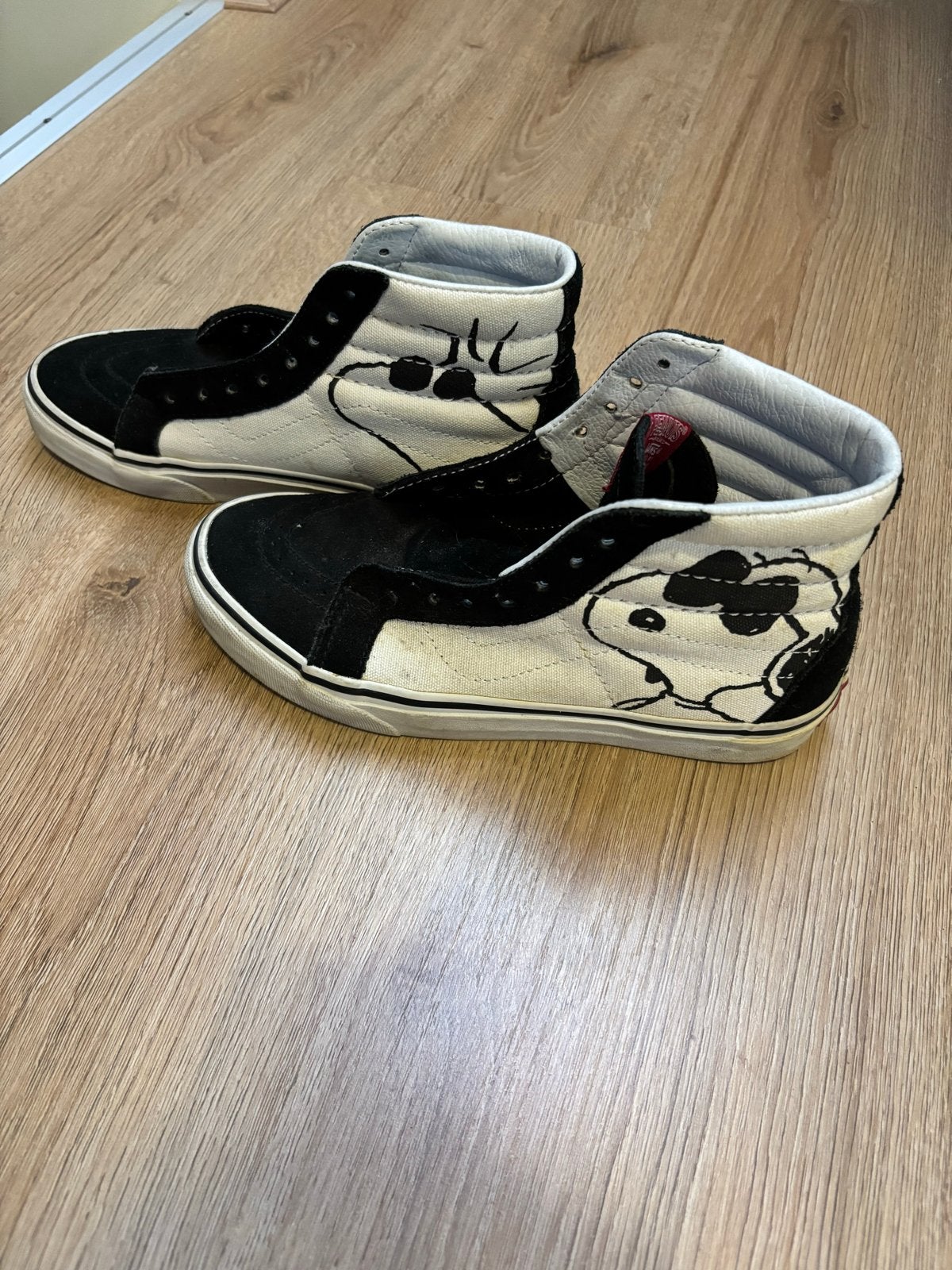 Vans Sk8-Hi Peanuts Snoopy Sneakers - Zwart/Wit maat 37, Ophalen of Verzenden, Gedragen, Zwart, Sneakers of Gympen