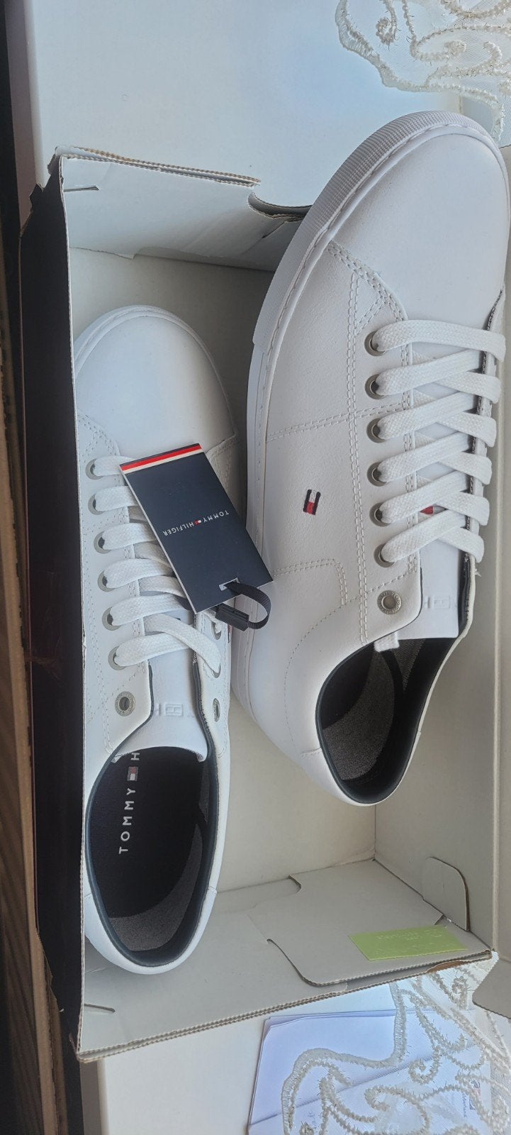 Tommy hilfiger heren witte sneakers., Ophalen of Verzenden, Nieuw, Wit