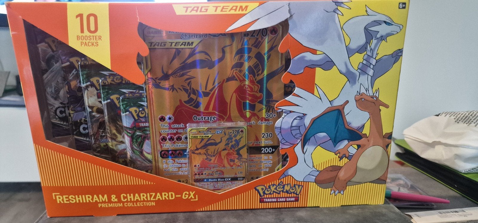 Pokemon Reshiram & Charizard-GX Premium Collection, Ophalen of Verzenden, Nieuw, Overige typen, Foil