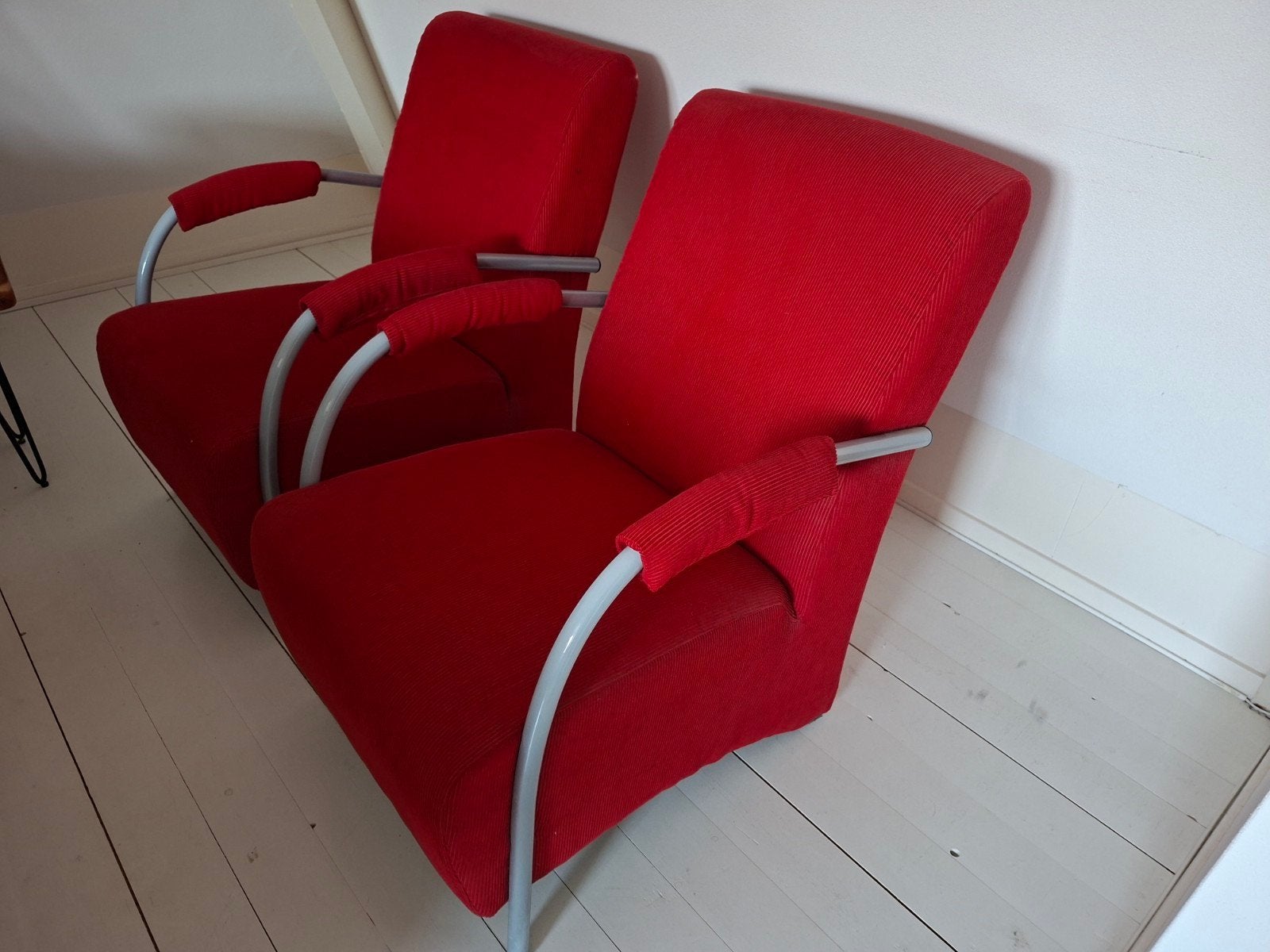 2 Rode Stoelen - Nog in goede staat, Huis en Inrichting, Stoelen, Ophalen, Twee, Zo goed als nieuw, Stof