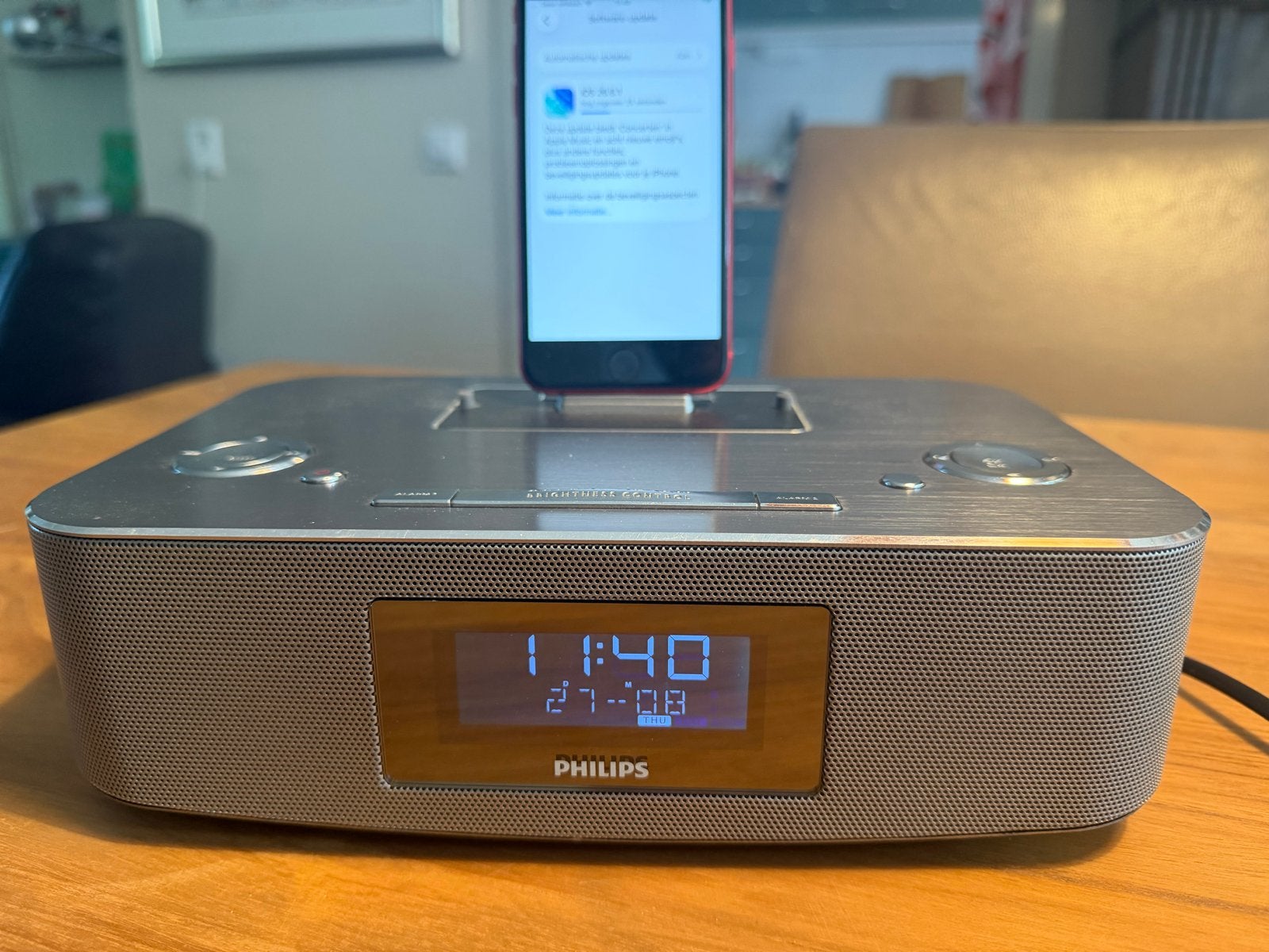 Philips Wekkerradio Docking Station Apple Lightning, Ophalen of Verzenden, Zo goed als nieuw, Overige typen