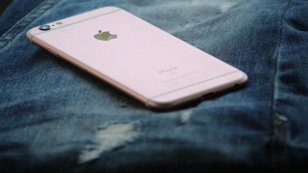 Gezocht Gratis oude smartphone samsung apple etc., Telecommunicatie, Gebruikt, Zwart, Ophalen of Verzenden, 128 GB