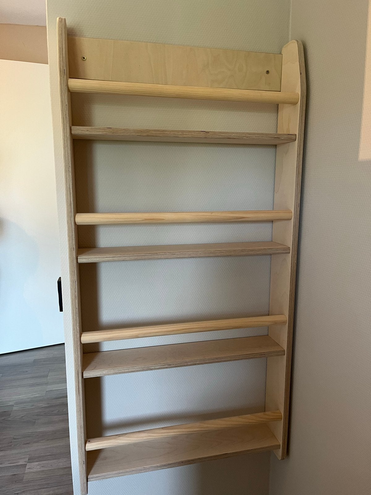 Toddie Boekenrek met 4 planken, Kinderen en Baby's, Kinderkamer | Overige Meubels, Ophalen, Zo goed als nieuw, Kast