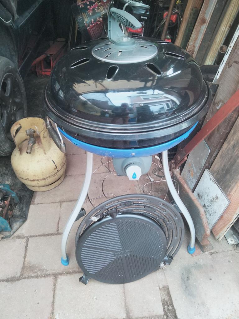 Compacte gasbarbecue met grillplaat, Ophalen, Gebruikt, Onbekend