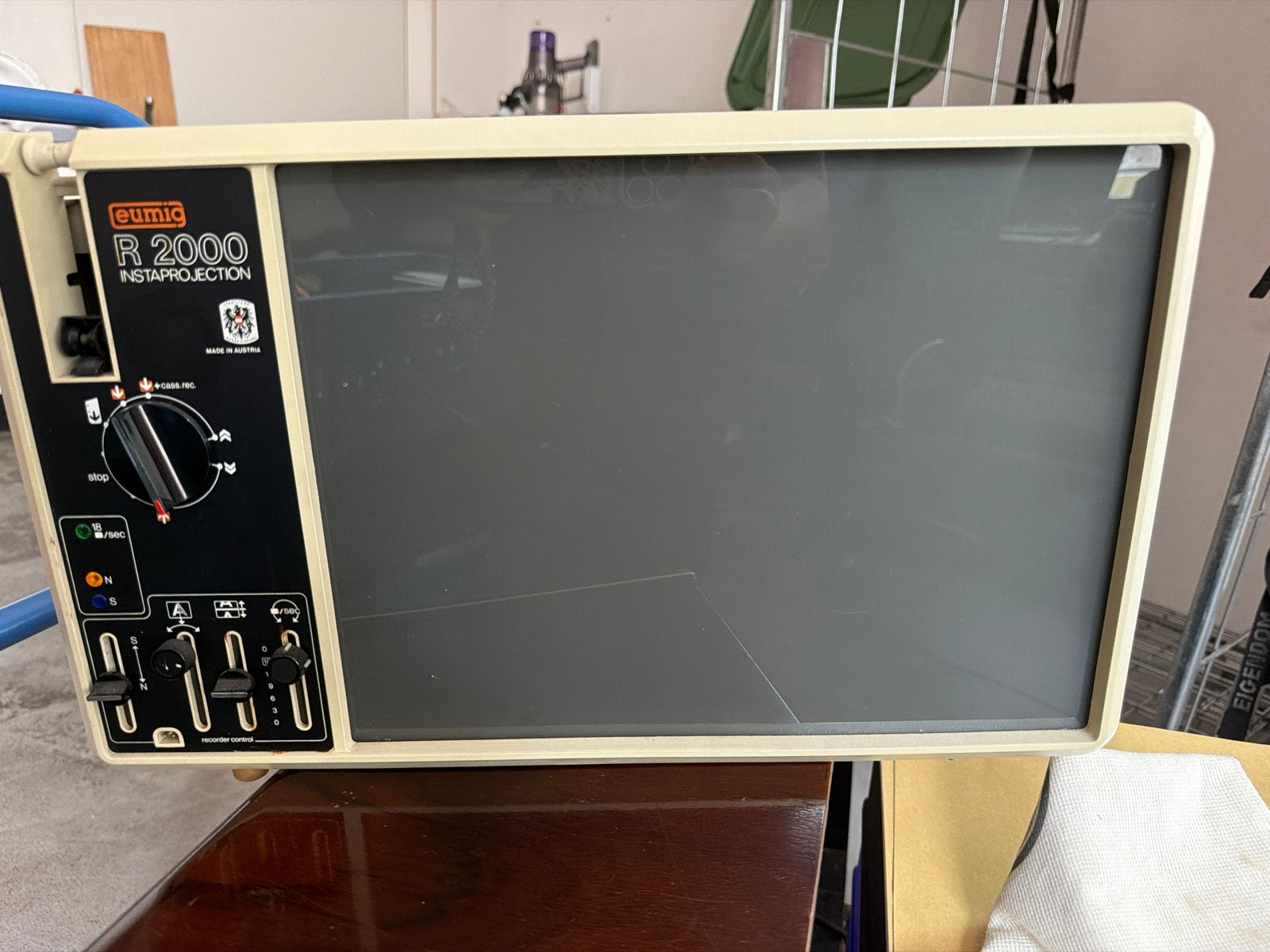 Eumig R 2000 Instaprojection Projector met scherm, Ophalen, Gebruikt, Met scherm
