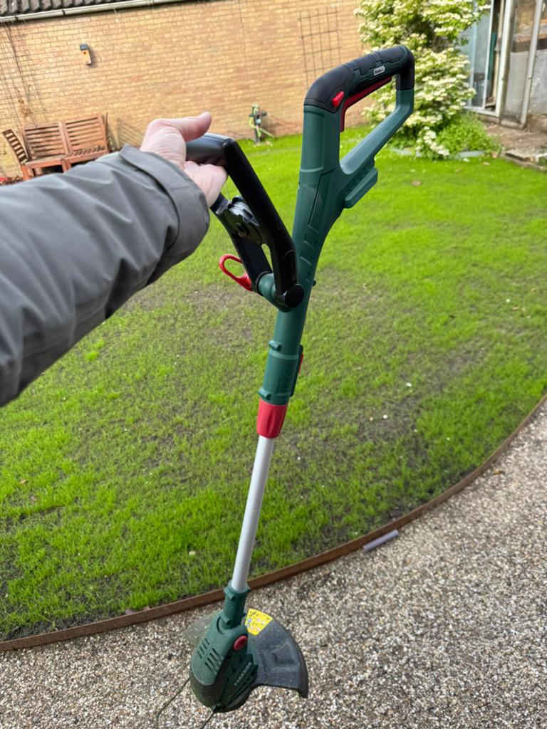 Parkside Grastrimmer op accu 20v, Ophalen, Zo goed als nieuw, Accu