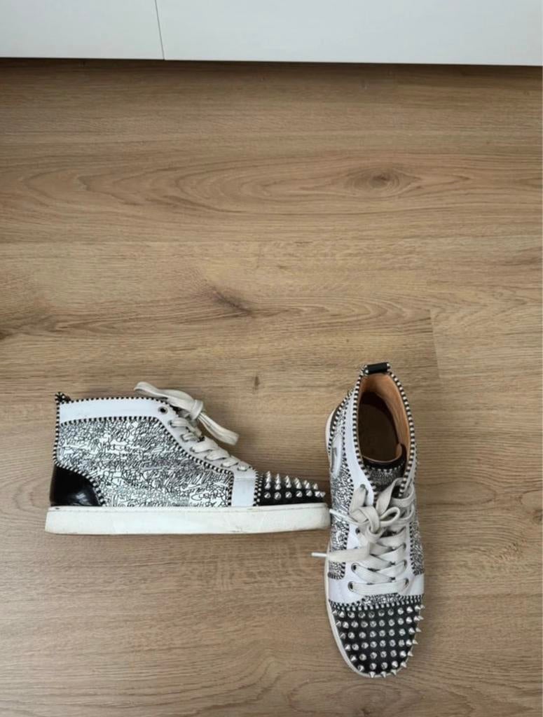Christian Louboutin sneakers maat 40, Kleding | Dames, Schoenen, Wit, Ophalen of Verzenden, Sneakers of Gympen, Gedragen