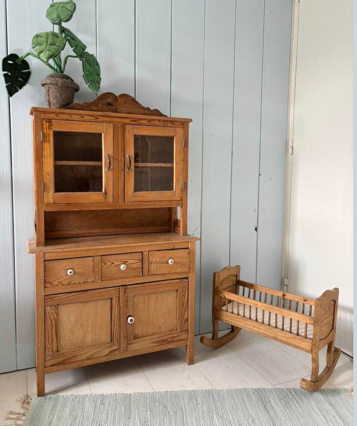 antiek brocante buffetkastje in kinderformaat, Kinderen en Baby's, Ophalen, Gebruikt, Overige typen