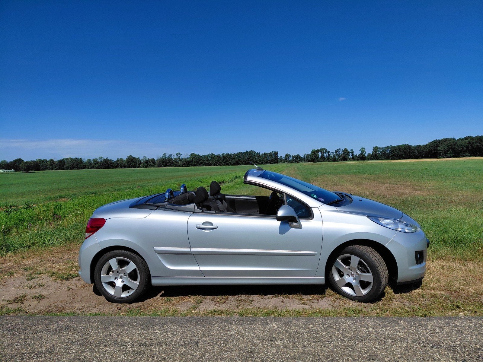 Peugeot 207 1.6 VTI CC 88KW 2010 Grijs, Voorwielaandrijving, 4 cilinders, Cabriolet, 4 stoelen