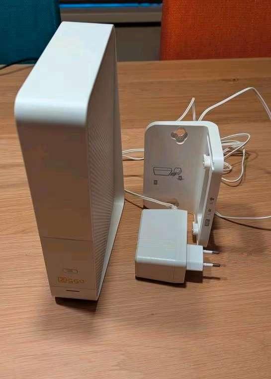 Ziggo connect box modem - CH7465LG-ZG, Computers en Software, Routers en Modems, Ophalen of Verzenden, Gebruikt, Router met modem
