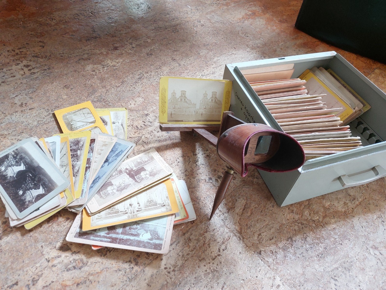 Antieke Stereoscoop met Grote Collectie Stereokaarten, Ophalen of Verzenden, Voor 1940, Gebruikt