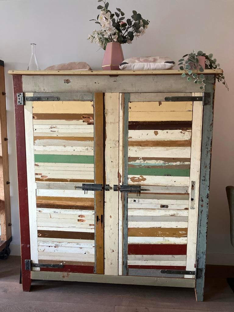 Kast van sloophout met 3 planken, Ophalen, Gebruikt, 50 tot 100 cm, 150 tot 200 cm