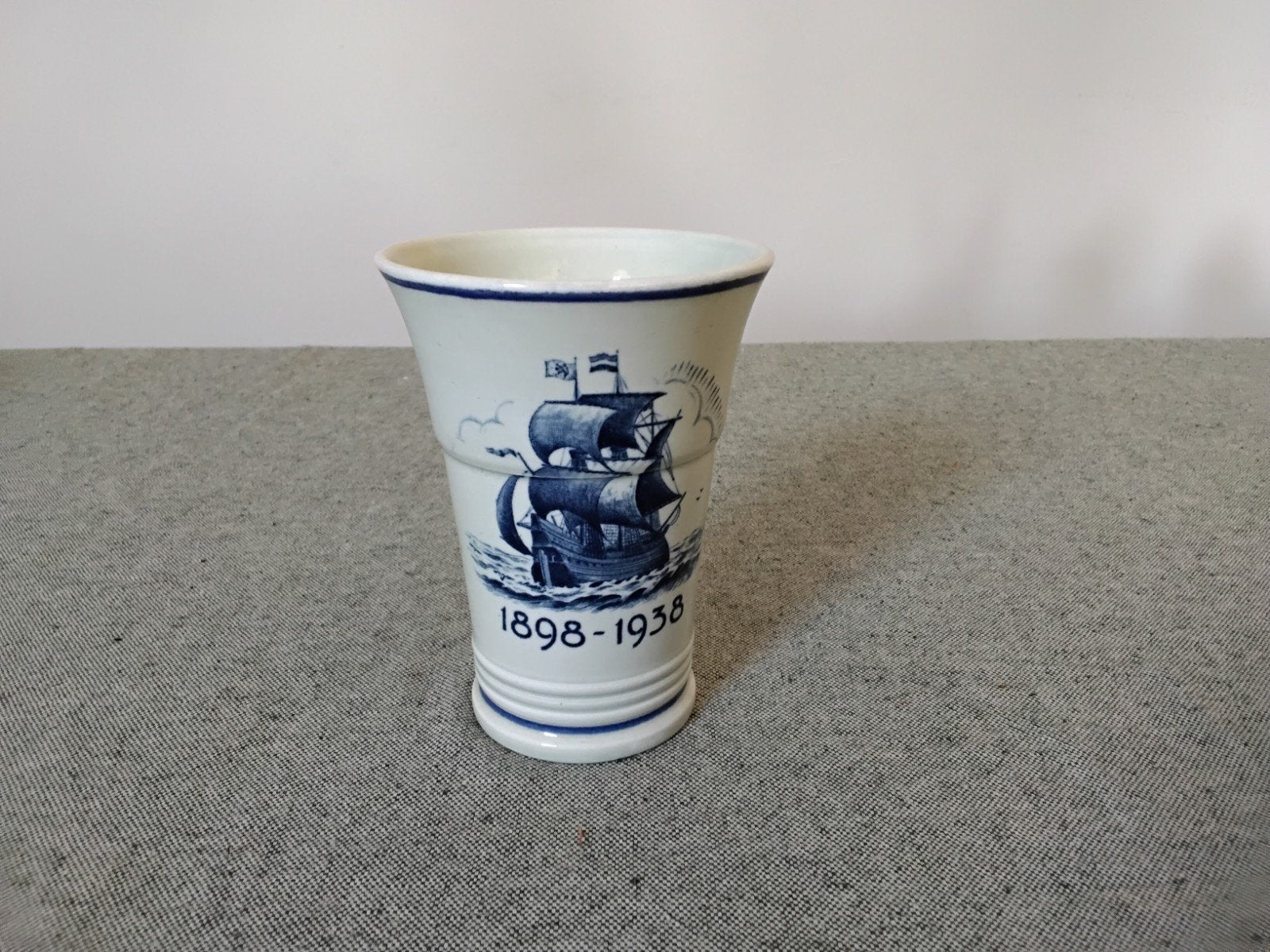 Delftsblauw vaasje/beker P.H.B. Delft 1898-1938, Ophalen of Verzenden