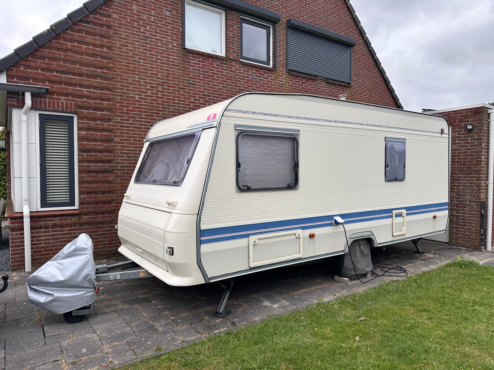 Adria Altea 461DB 2003 caravan, Standaardzit, 750 - 1000 kg, Particulier, Adria