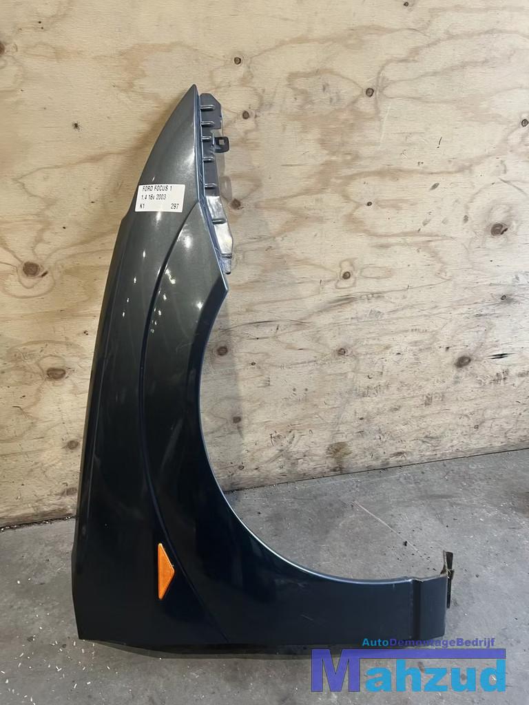 FORD FOCUS 1 Grijs k1 Rechts voorscherm 1998-2005, Gebruikt, Info@ford.com, Ophalen of Verzenden, Ford