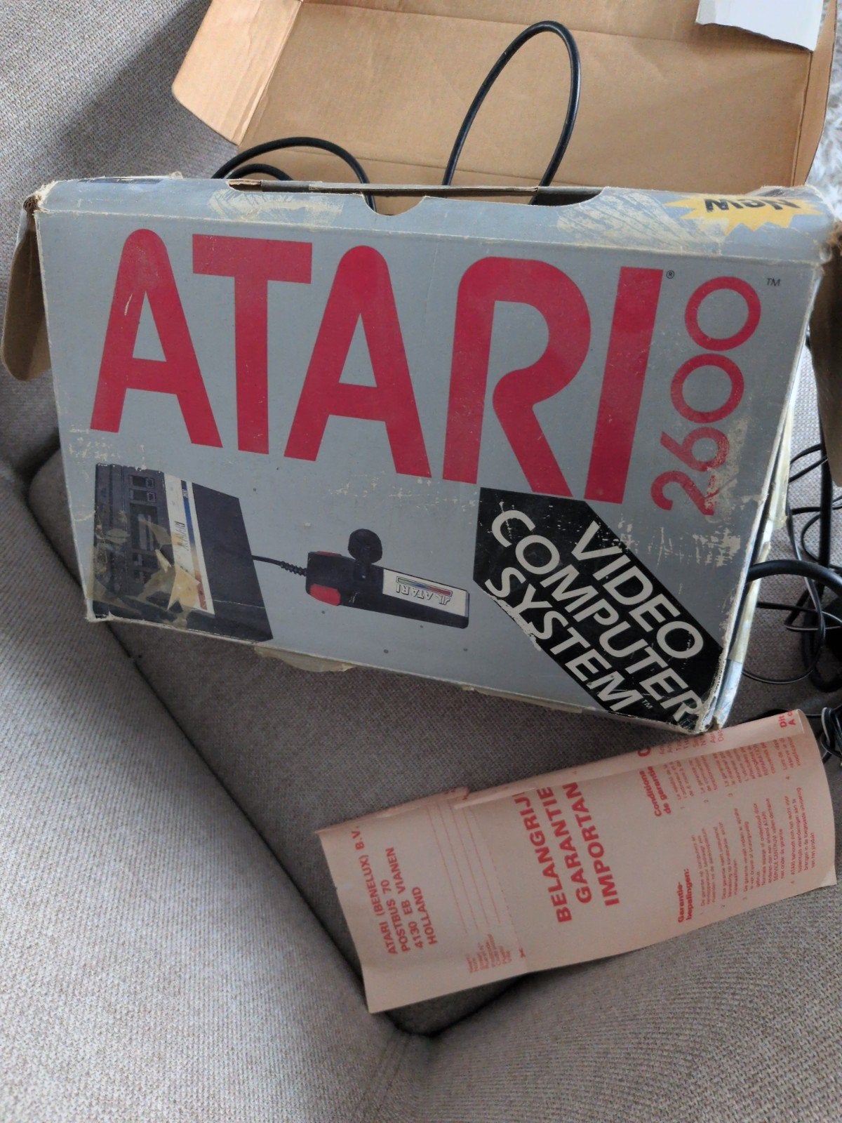 Atari 2600 Junior (VCS) in originele verpakking, Ophalen of Verzenden, Gebruikt, Met 1 controller, Atari 2600