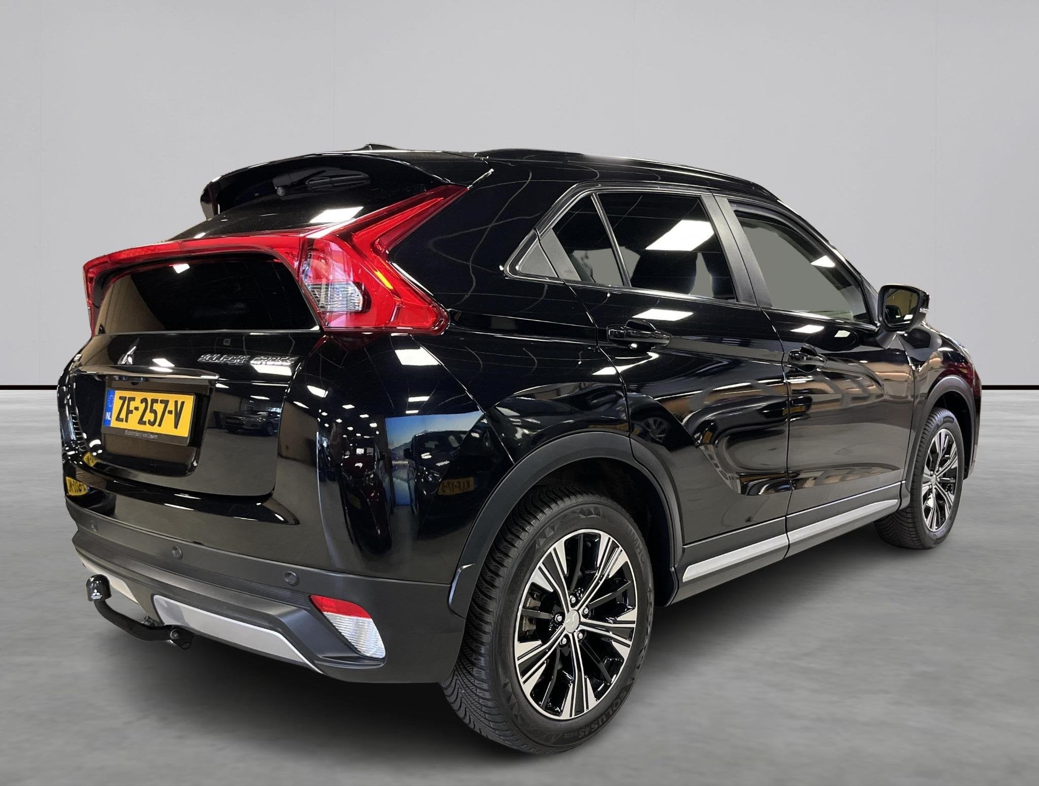 Mitsubishi Eclipse Cross 1.5 DI-T First Edition, Auto's, Dealer onderhouden, Euro 6, 4 cilinders, 1435 kg