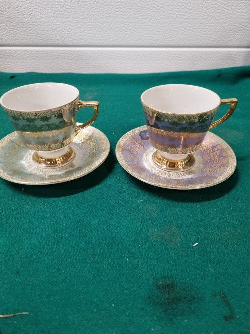 Kop en schotel blauw en groen parelmoer, Ophalen of Verzenden, 'T Olde Gre-j, Info@toldegrej.nl, Endepoelstraat 20f Didam