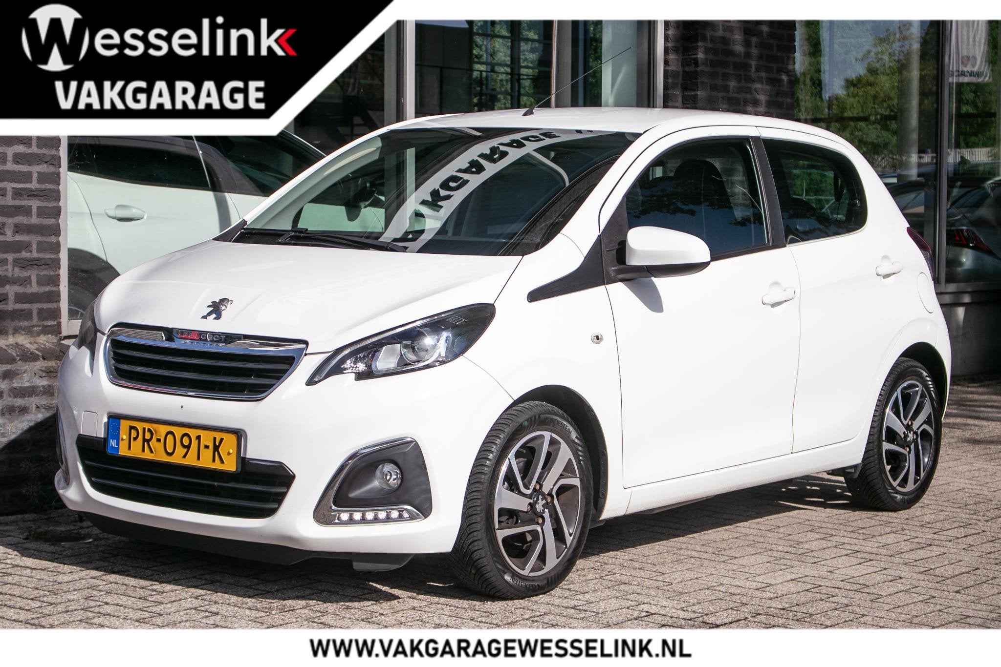 Peugeot 108 1.0 e-VTi Allure | Camera | Lmv | Carplay | All, Stof, Gebruikt, Euro 6, 4 stoelen