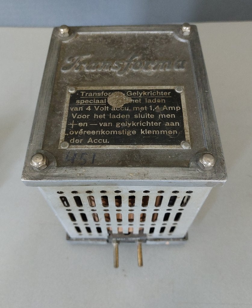 Antieke Transforma Gelykrichter voor Laden van 4Volt Accu, Antiek en Kunst, Ophalen of Verzenden