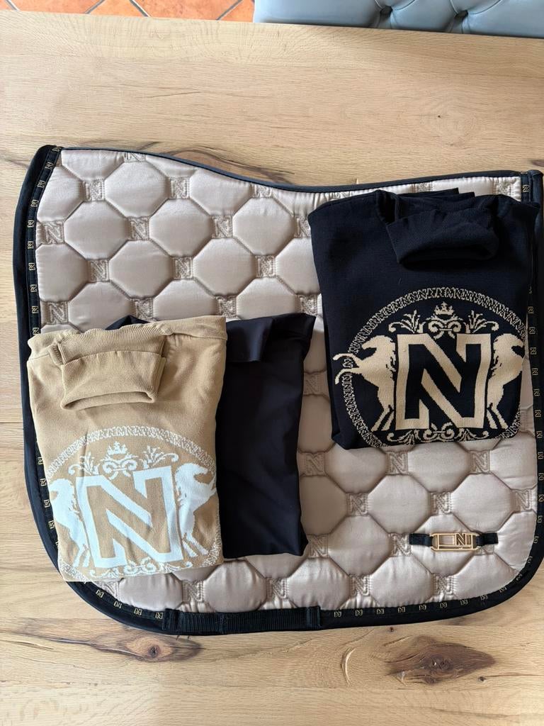 Paarden dekjes Nikkie Full beige en blauw ZGAN, Ophalen of Verzenden, Zo goed als nieuw