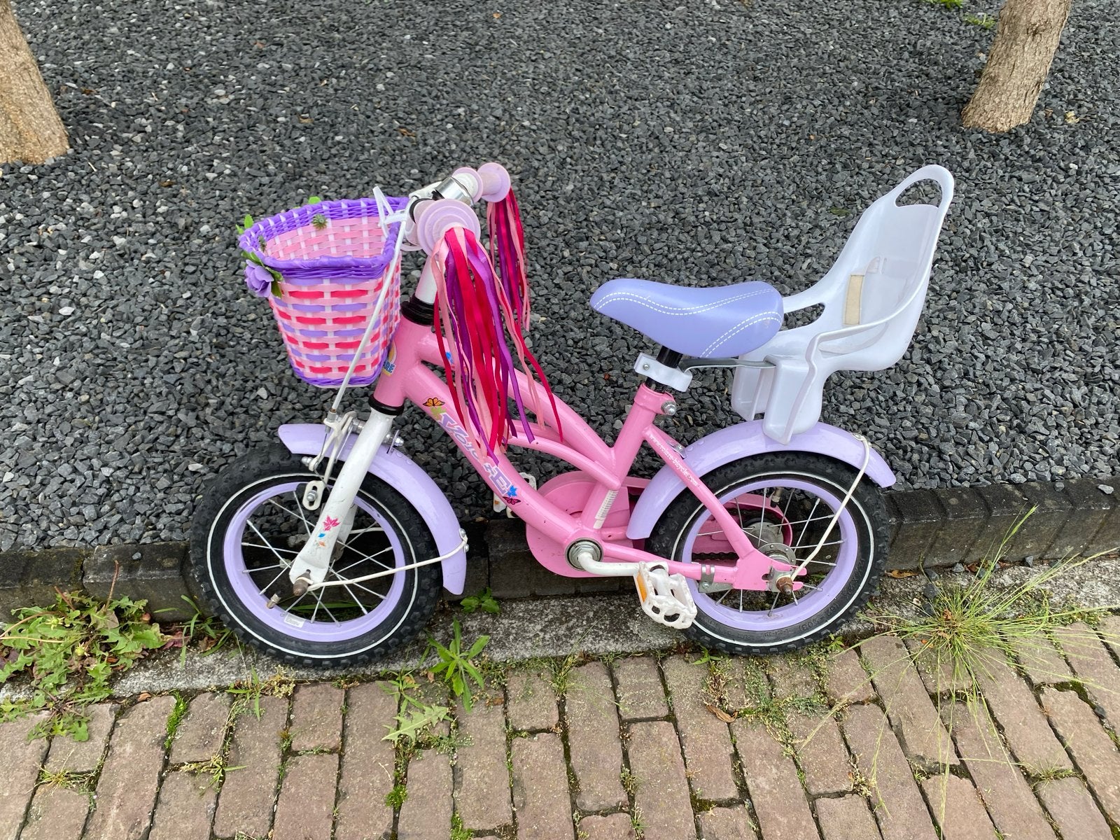 Roze kinderfiets Volare met poppenzitje en lintjes, Ophalen, Gebruikt, Velgrem, Minder dan 16 inch