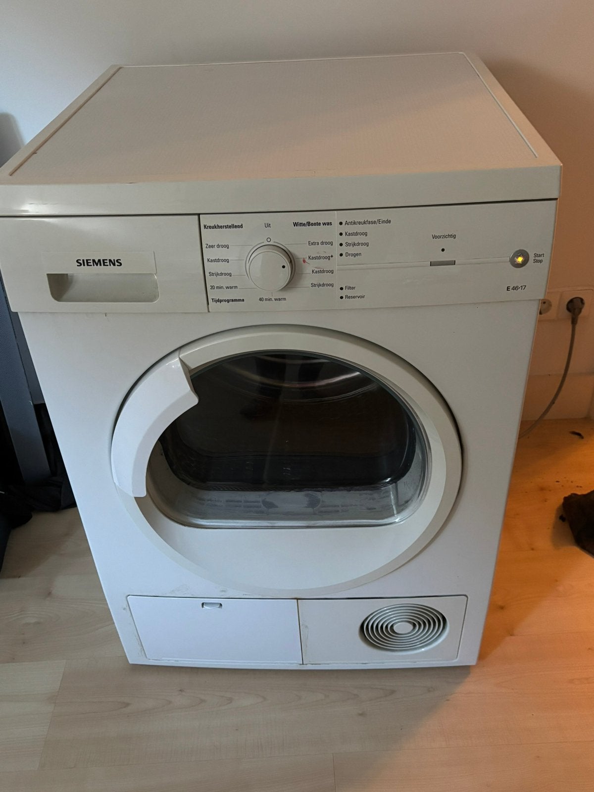 Siemens Condensdroger, Ophalen, 6 tot 8 kg, Gebruikt, 85 tot 90 cm