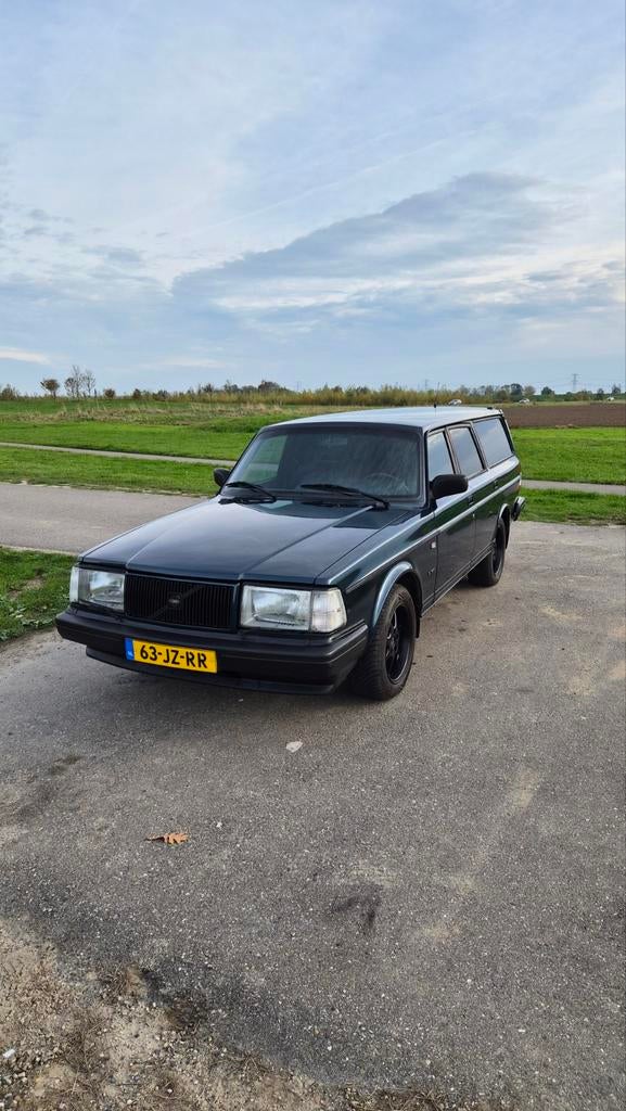 Volvo 240 turbo, 662 kg, Achterwielaandrijving, Zwart, 4 cilinders