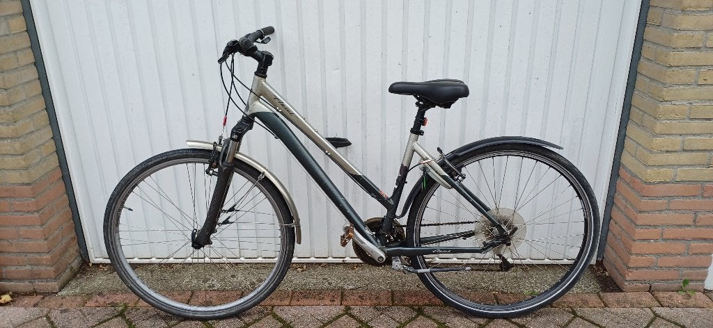 sportieve damesfiets 28 inch met 21 versnellingen, 28 inch, Gebruikt, Velgrem, Ophalen