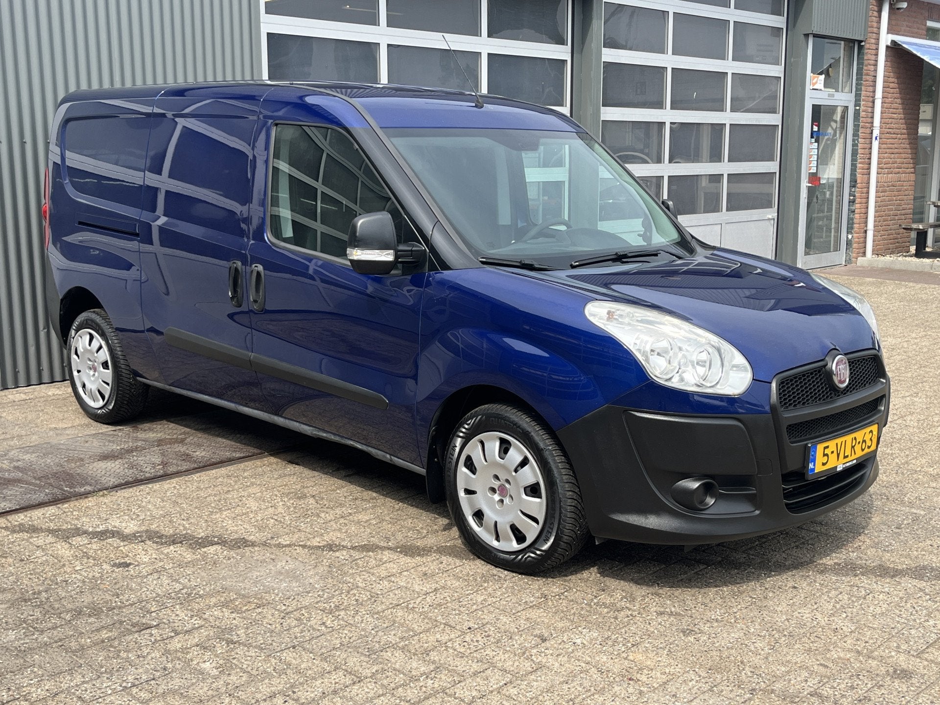 Fiat Doblò Cargo 1.4 SX Maxi Dubbele schuifdeur L2 H1 Airco, Auto's, Bestelauto's, Voorwielaandrijving, Euro 5, Stof, Gebruikt