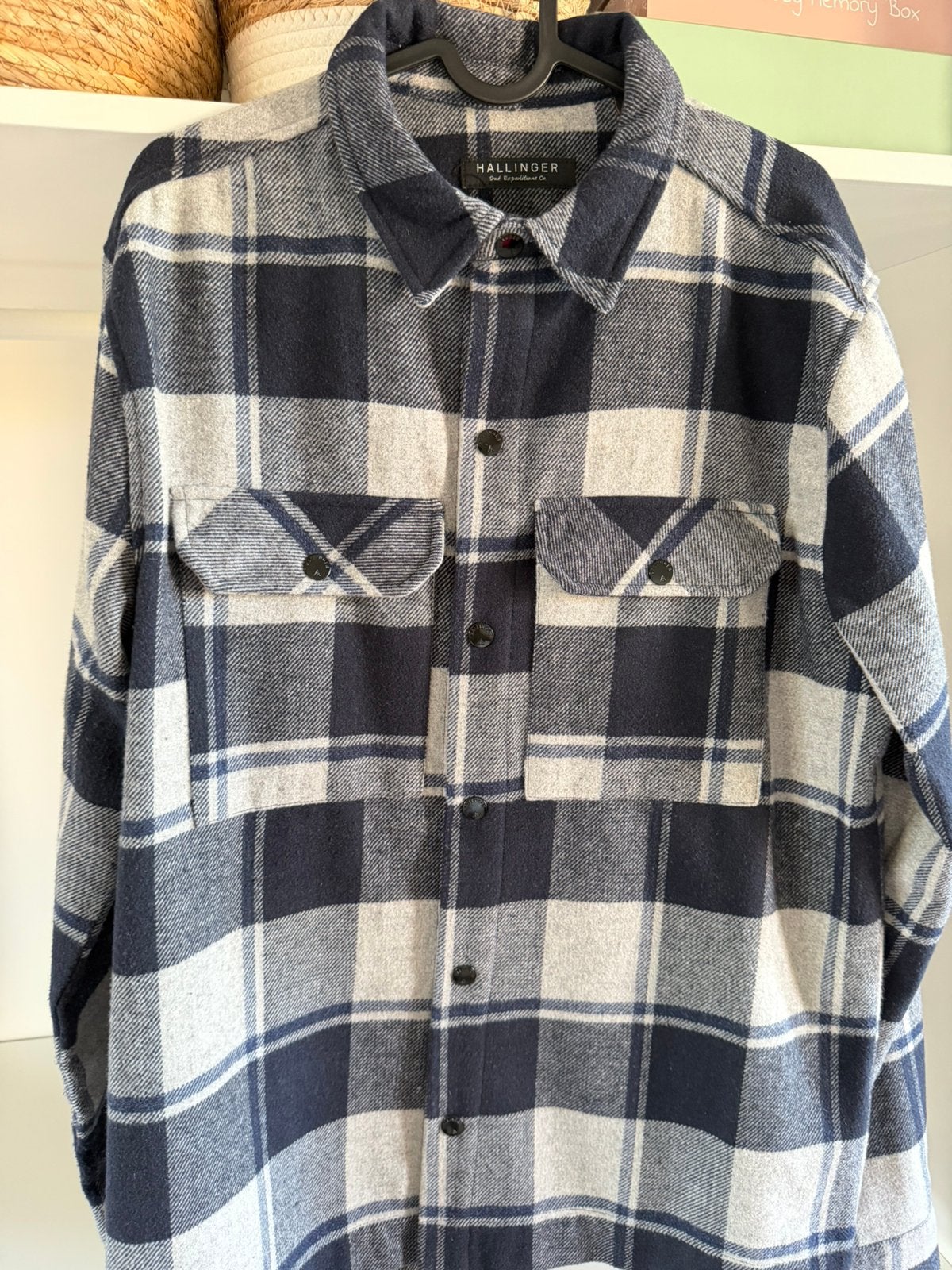 Mooie flanel overshirt van Hallinger L, Kleding | Heren, Ophalen of Verzenden, Zo goed als nieuw, Beige