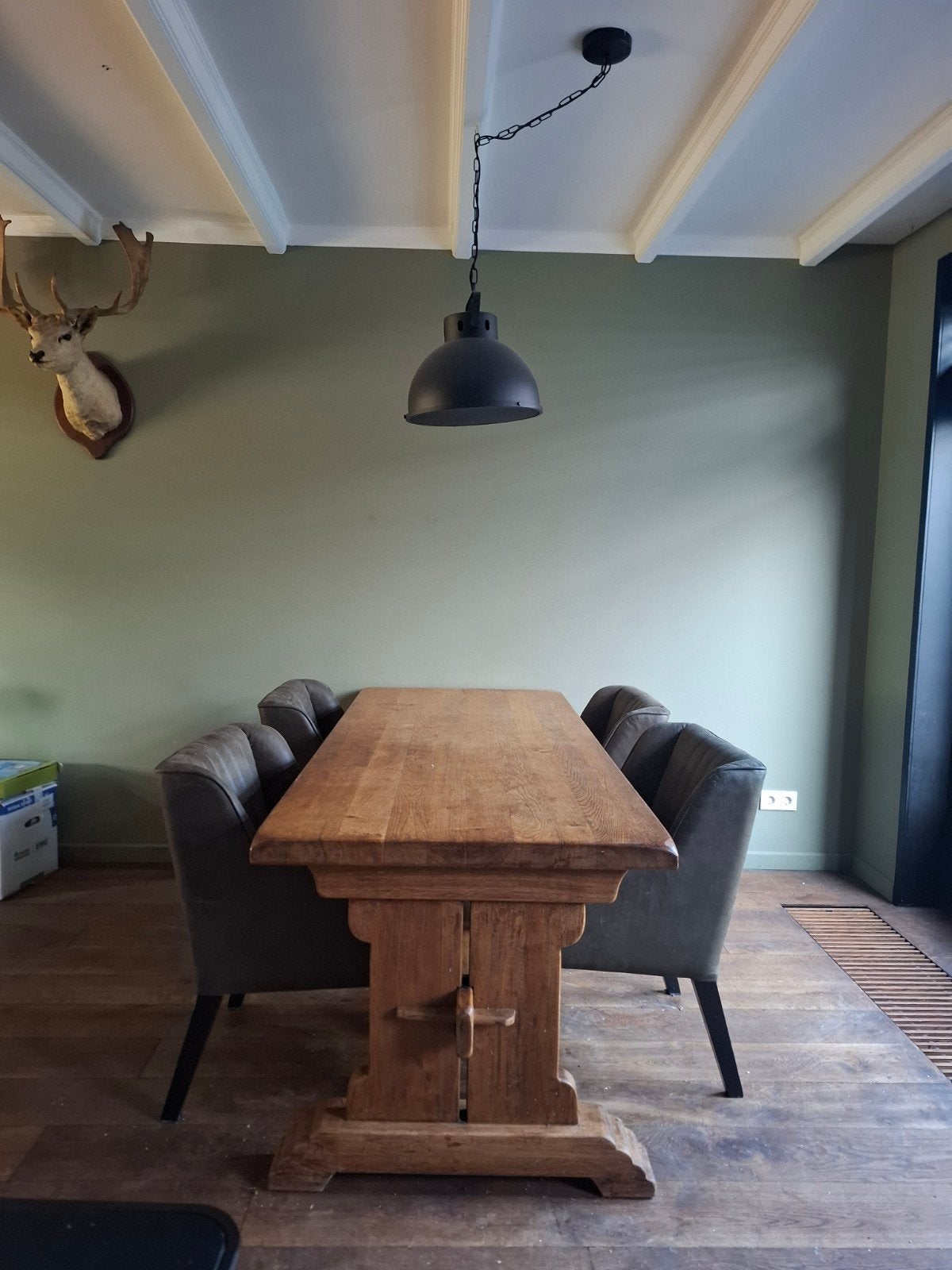 Robuuste eikenhouten kloostertafel met 4 stoelen, Ophalen, Gebruikt, Eikenhout, 50 tot 100 cm