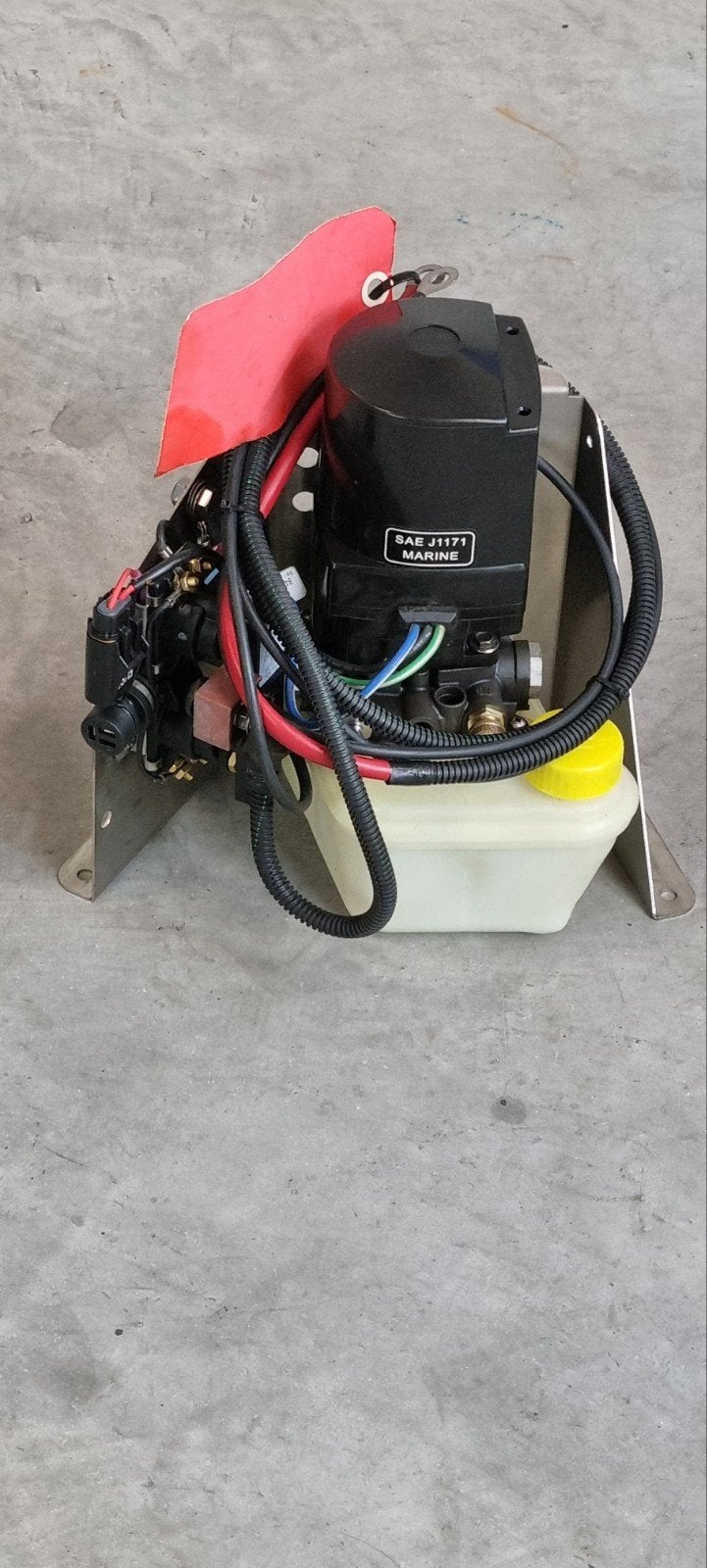 Powertrimpomp mercruiser compleet, Ophalen of Verzenden, Zo goed als nieuw, Motor en Techniek