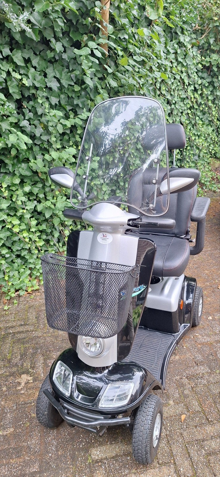 Kymco Midi XLS, vierwiel scootmobiel met vrijwel nieuwe accu, Ophalen