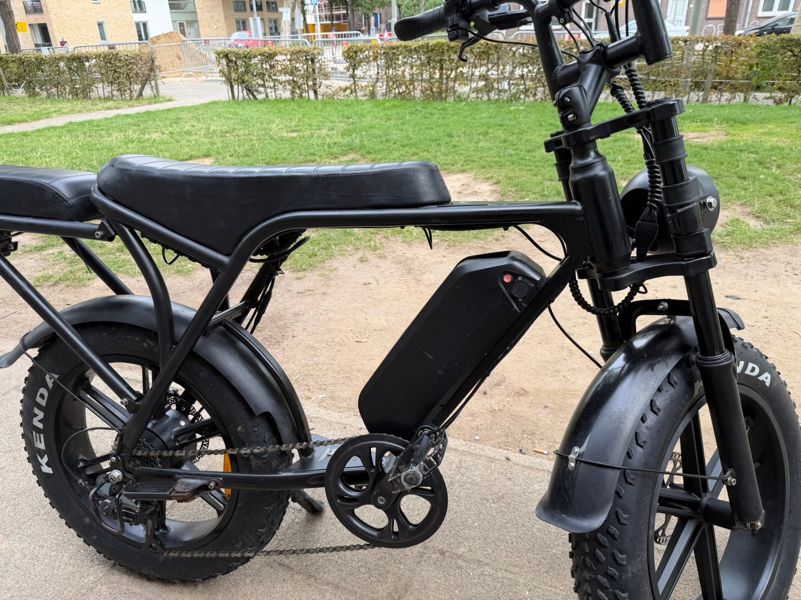 V8, Zo goed als nieuw, 51 tot 55 cm, 50 km per accu of meer, Ophalen