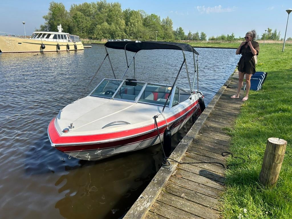 Complete Conquest Speedboot met 3.0L Mercruiser + Trailer, Watersport en Boten, Speedboten, -, -, Ophalen of Verzenden, Zo goed als nieuw