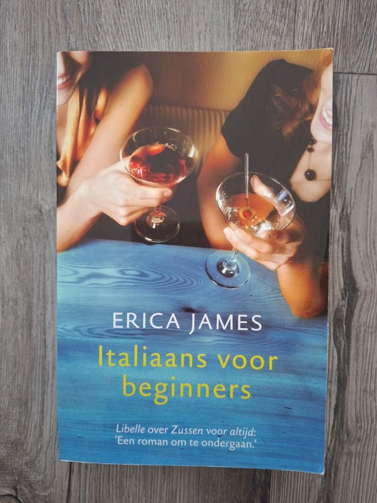 Erica James - Italiaans voor beginners (roman), Ophalen of Verzenden, Zo goed als nieuw, Erica James, Nederland