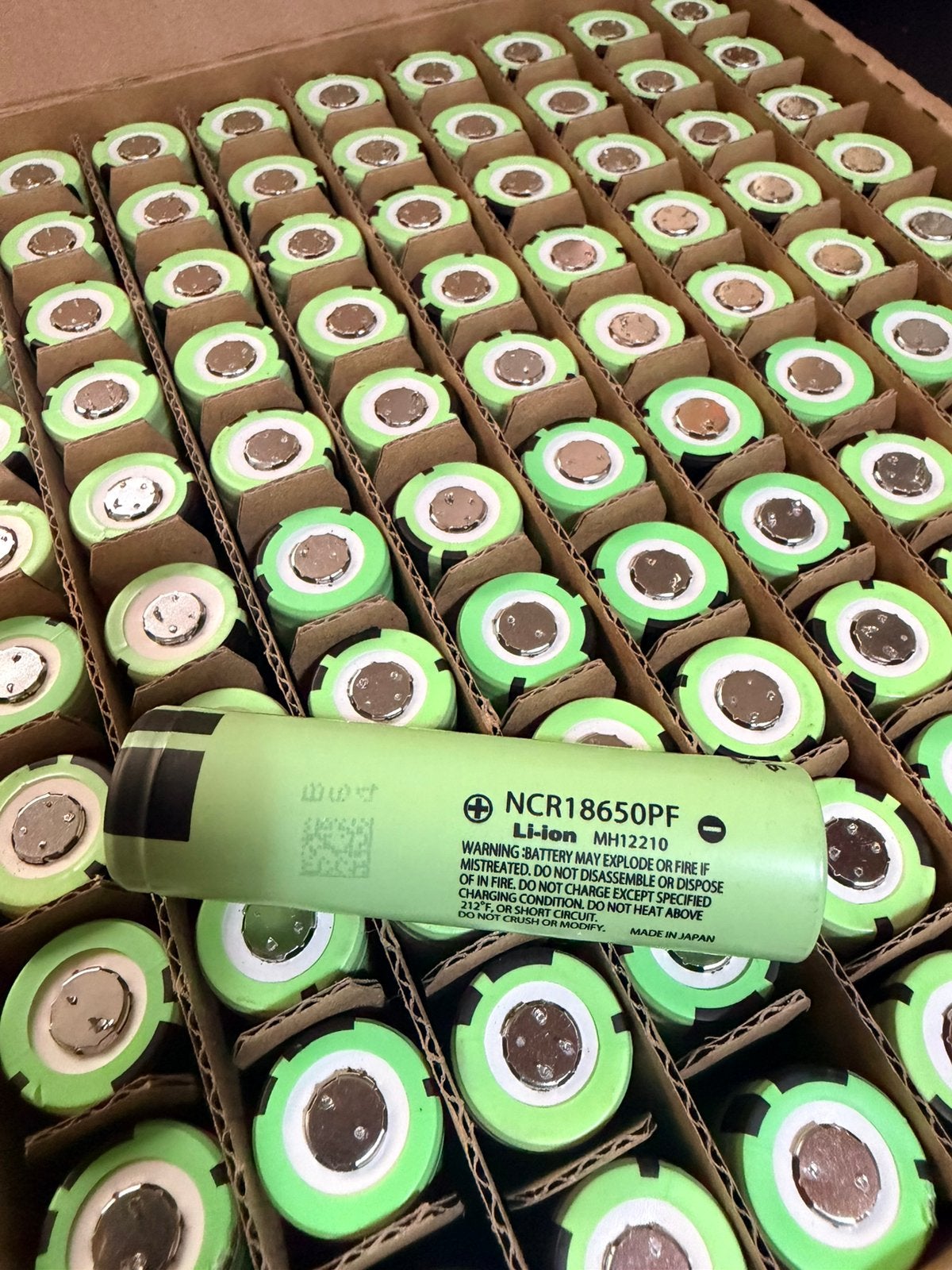 Partij van 100 stuks Panasonic NCR18650PF Li-ion Batterijen, Ophalen, Zo goed als nieuw, Oplaadbaar
