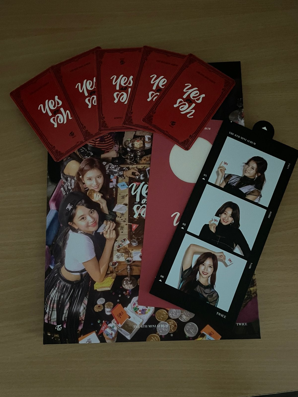 Twice yes or yes 6th mini album A version, Verzenden, Zo goed als nieuw