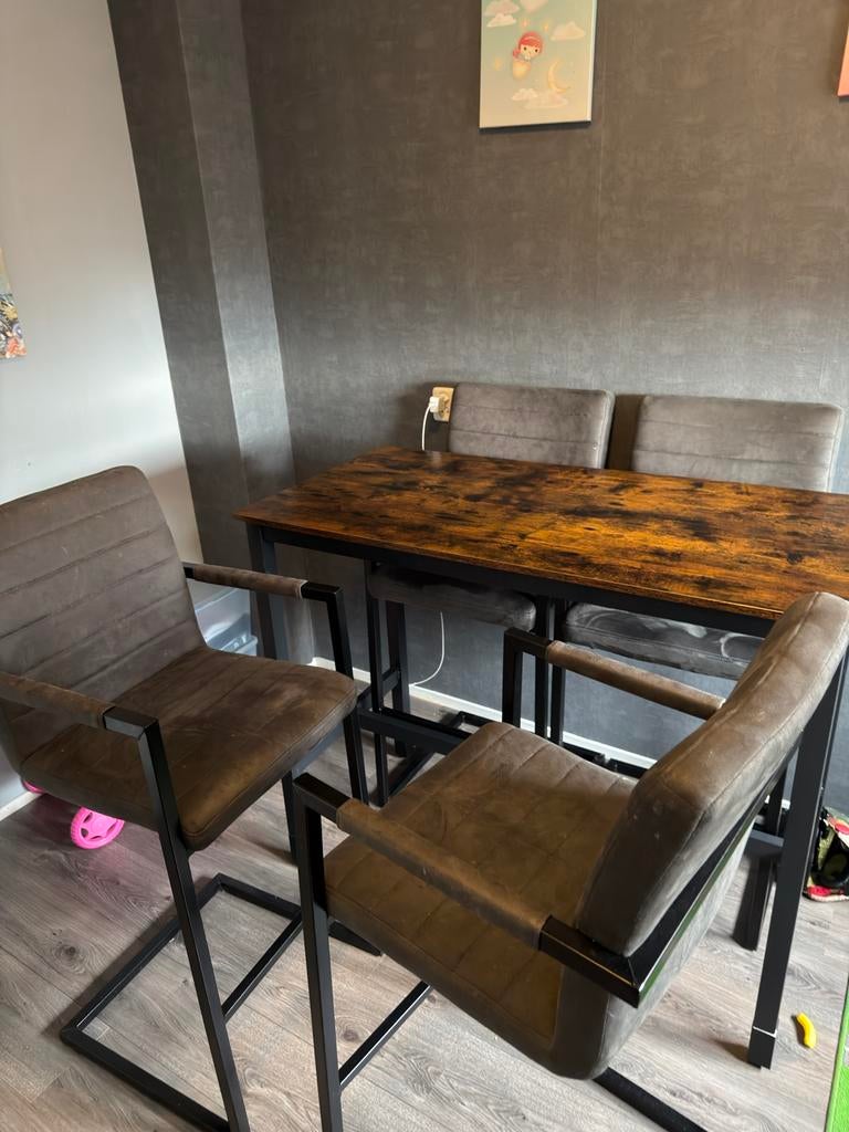 Hoge eettafel met 4 barkrukken - Zo goed als nieuw, Huis en Inrichting, Ophalen, 50 tot 100 cm, 100 tot 150 cm, Zo goed als nieuw