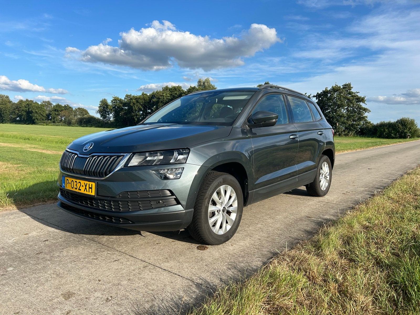 Škoda Karoq 1.0 TSI Ambition 2019 | Nieuwe APK + beurt, Auto's, Voorwielaandrijving, Stof, Karoq, 1200 kg