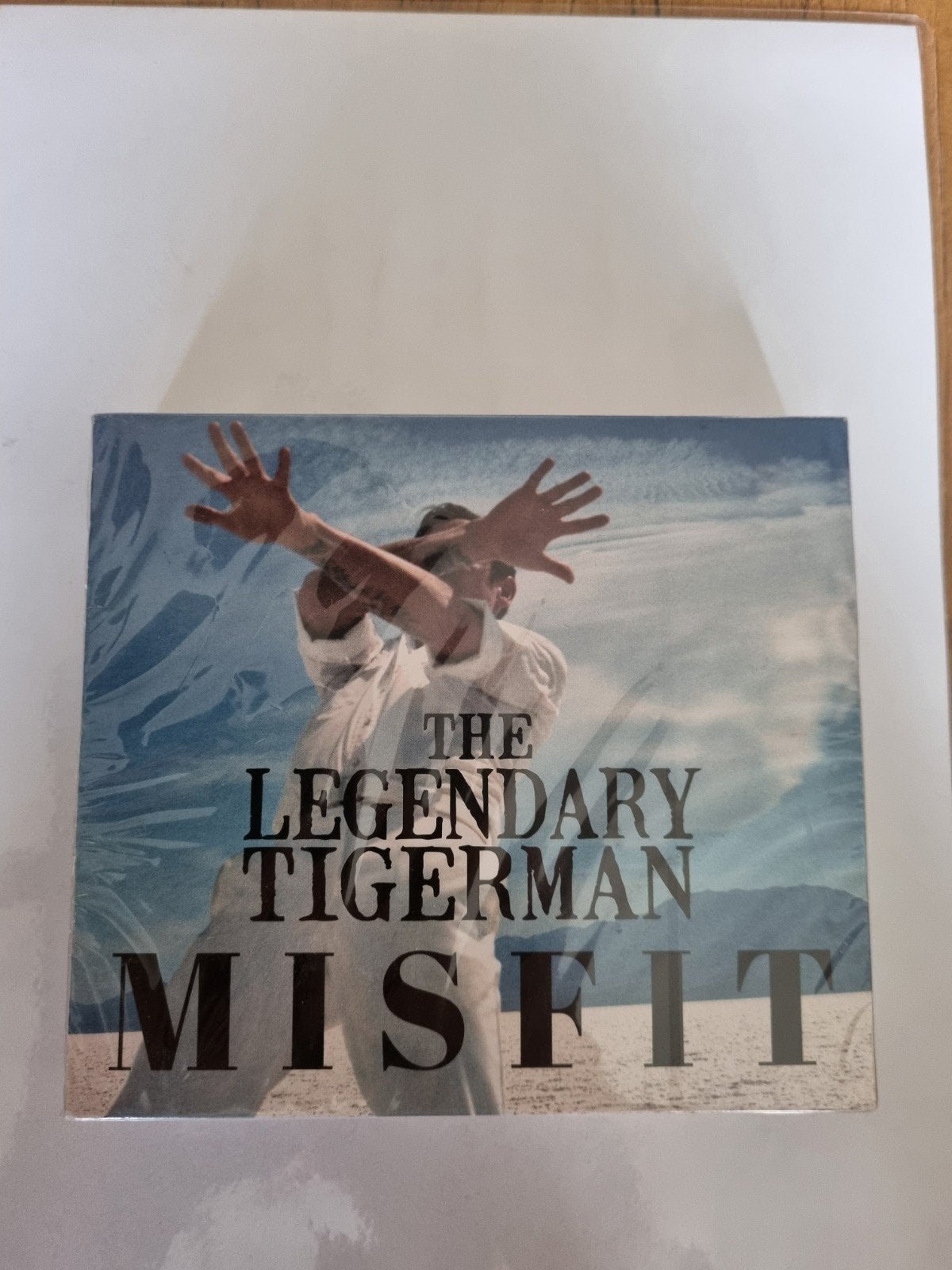The Legendary Tigerman - Misfit. 2cd + dvd. 2018. NIEUW, Ophalen of Verzenden, Nieuw in verpakking