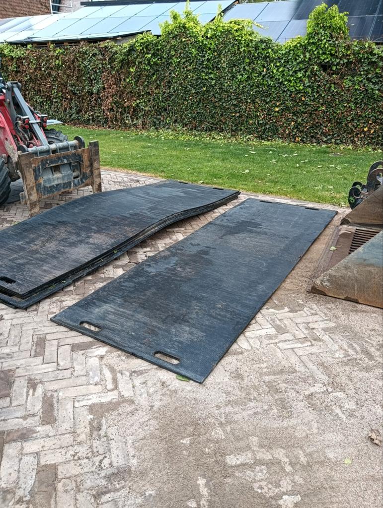 Kunststof rijplaten 300x100x1.5 cm - 14 stuks, Ophalen