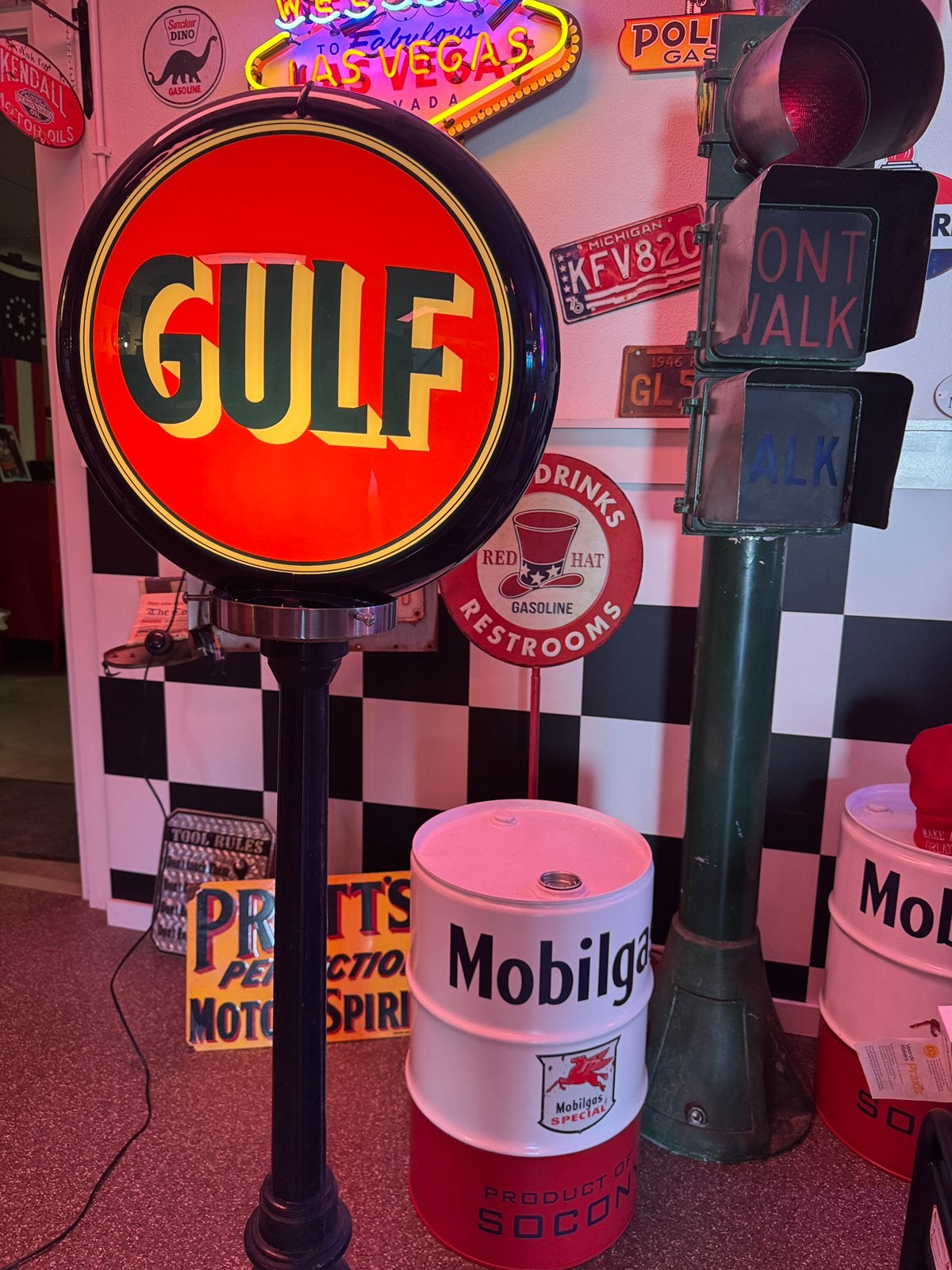 GULF globe op paal, Ophalen, Zo goed als nieuw