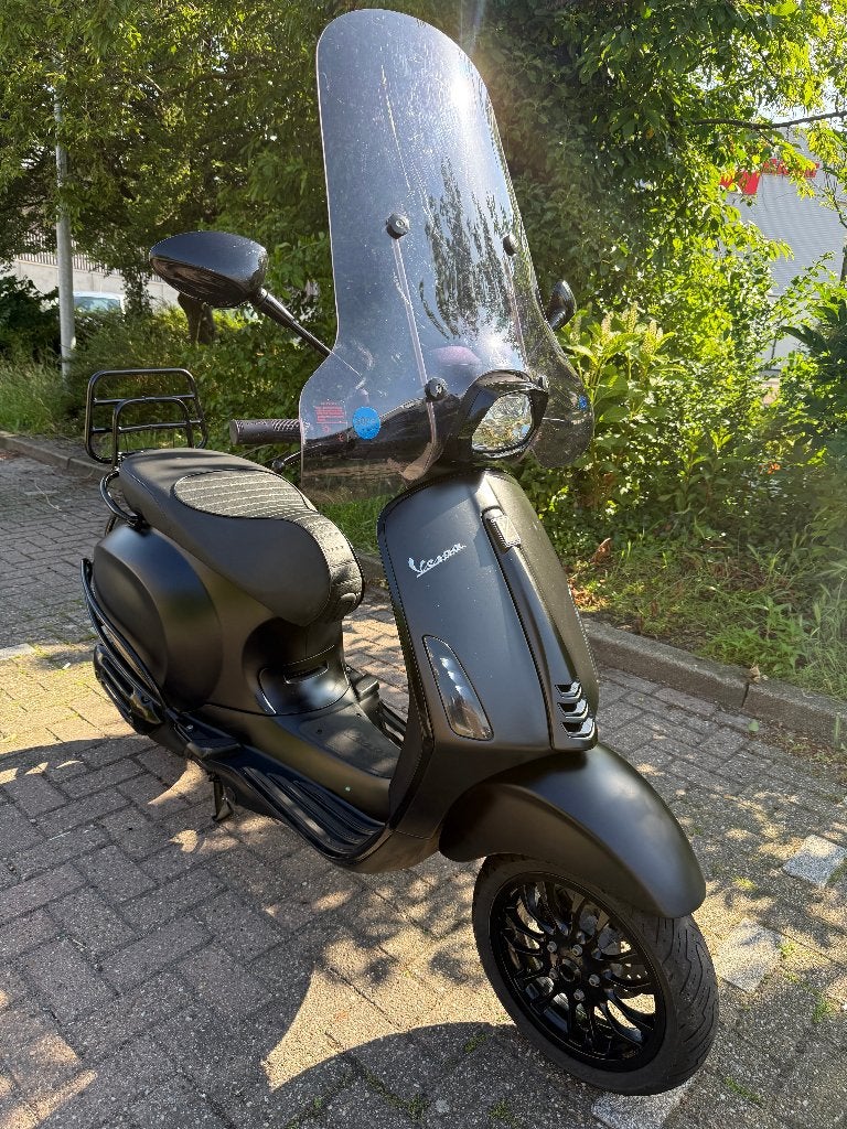 Vespa Sprint Notte brom e4 45km 2019 full option mat zwart, Fietsen en Brommers, Scooters | Vespa, Ophalen, Overige modellen, Maximaal 45 km/u