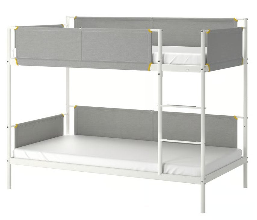 Stapelbed; IKEA Vitval met matrassen, Huis en Inrichting, Ophalen, 90 cm, 160 tot 180 cm, Tweepersoons