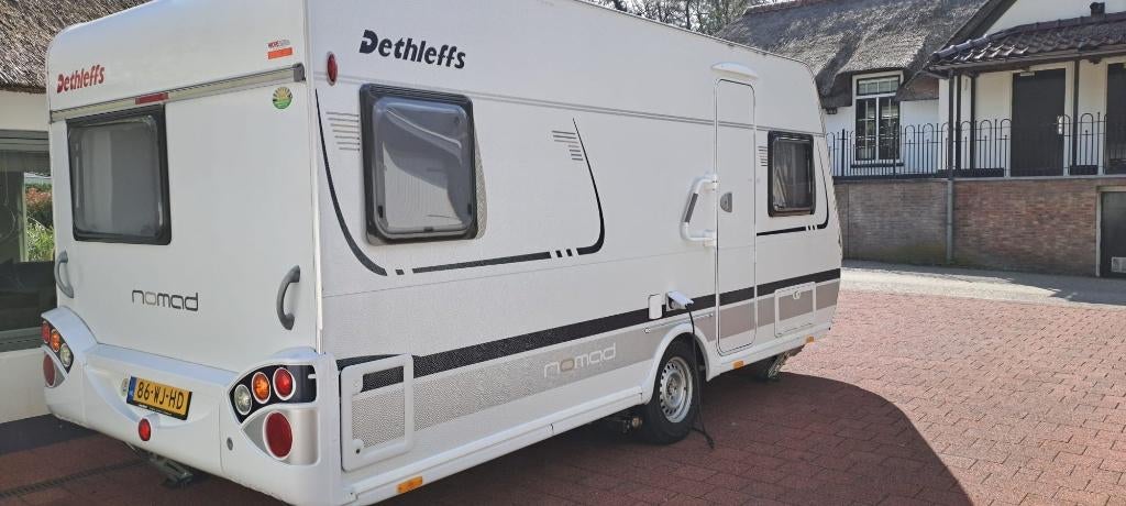 DETHLEFFS NOMAD 450 DB. 2012, Omvormbare zithoek, Schokbreker, Rondzit, Particulier
