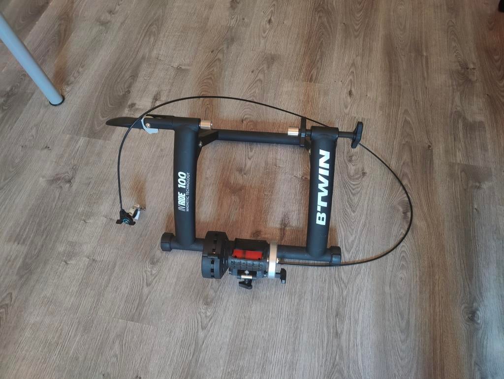 B'Twin In'Ride 100 Fietstrainer - Zo goed als nieuw, Ophalen, Zo goed als nieuw, B'Twin